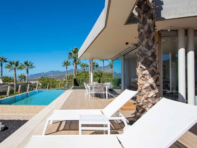 Buy a luxury villa in Tenerife - Las Villas del Tenis 17